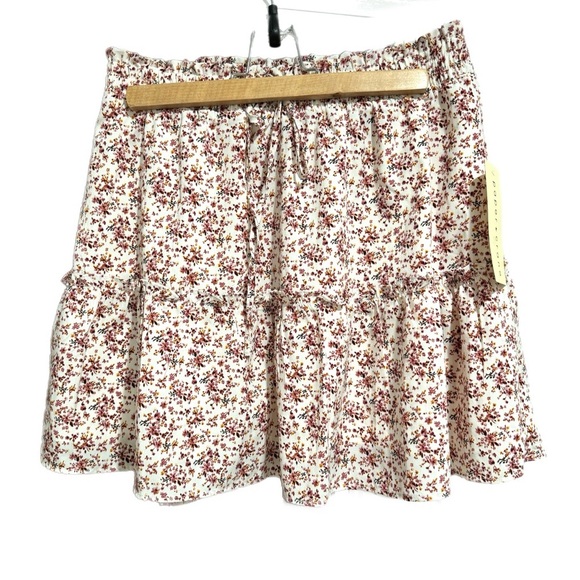NWT PAPER CRANE Cottage Core Pull On Skirt Floral Ruffle Lined Mini Womens Large - Picture 2 of 15